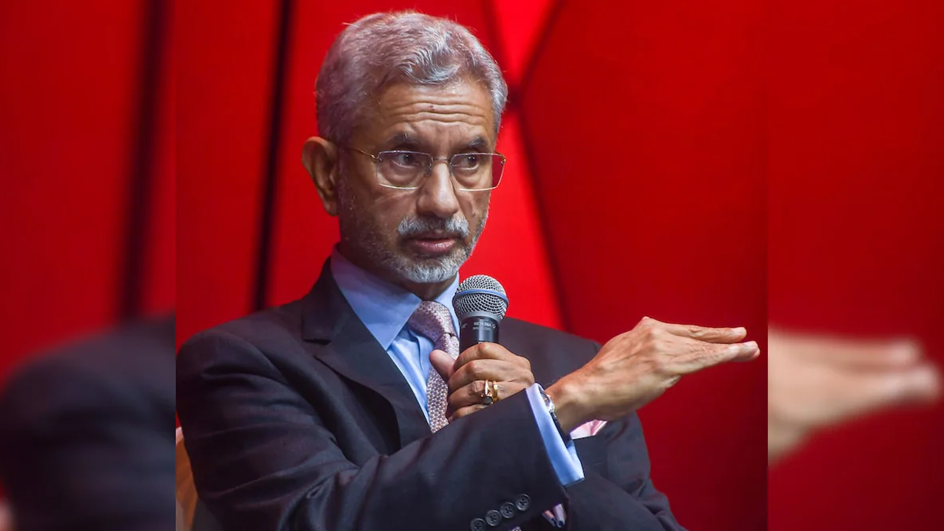 বাংলাদেশ ইস্যুতে মোদির সাথে আলোচনা, সংসদে ব্রিফ করবেন জয়শঙ্কর